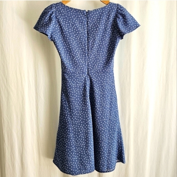 Levi's Blue & White Floral Delray Short Sleeve Mini Dress - Picture 6 of 16